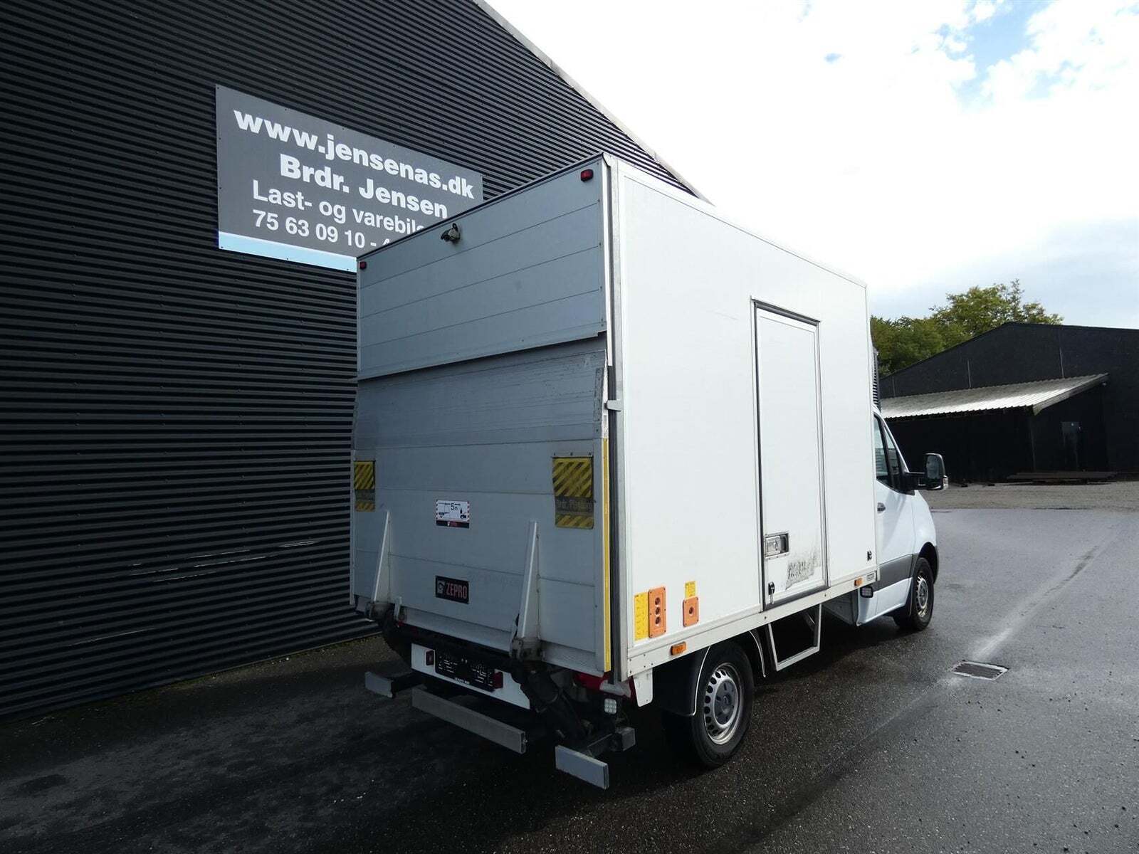 Mercedes Sprinter 315 2,0 CDi Alukasse m/lift aut. RWD