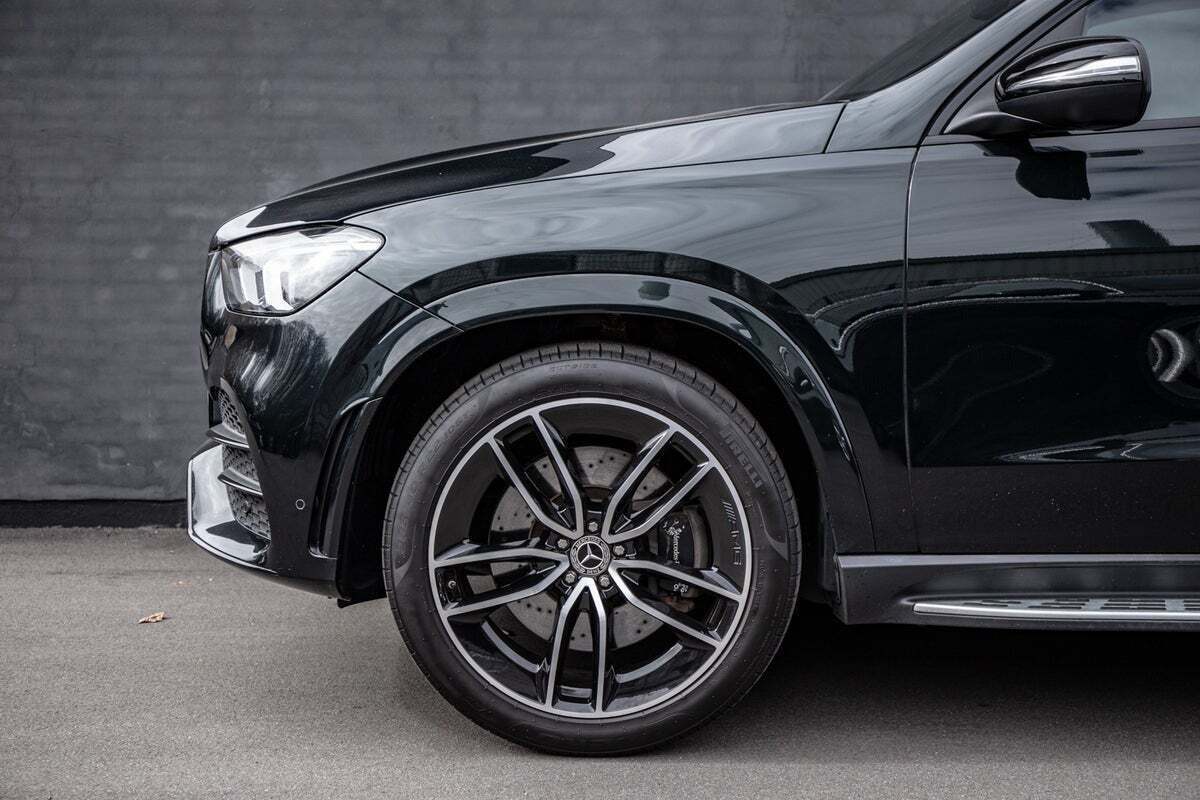 Grøn Mercedes GLE350 de fra 2022