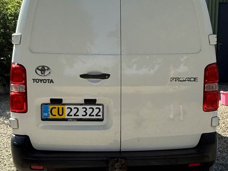 Toyota ProAce 2,0 D 120hk L1H1 Enkelt skydedør/Sideh. døre uden ruder