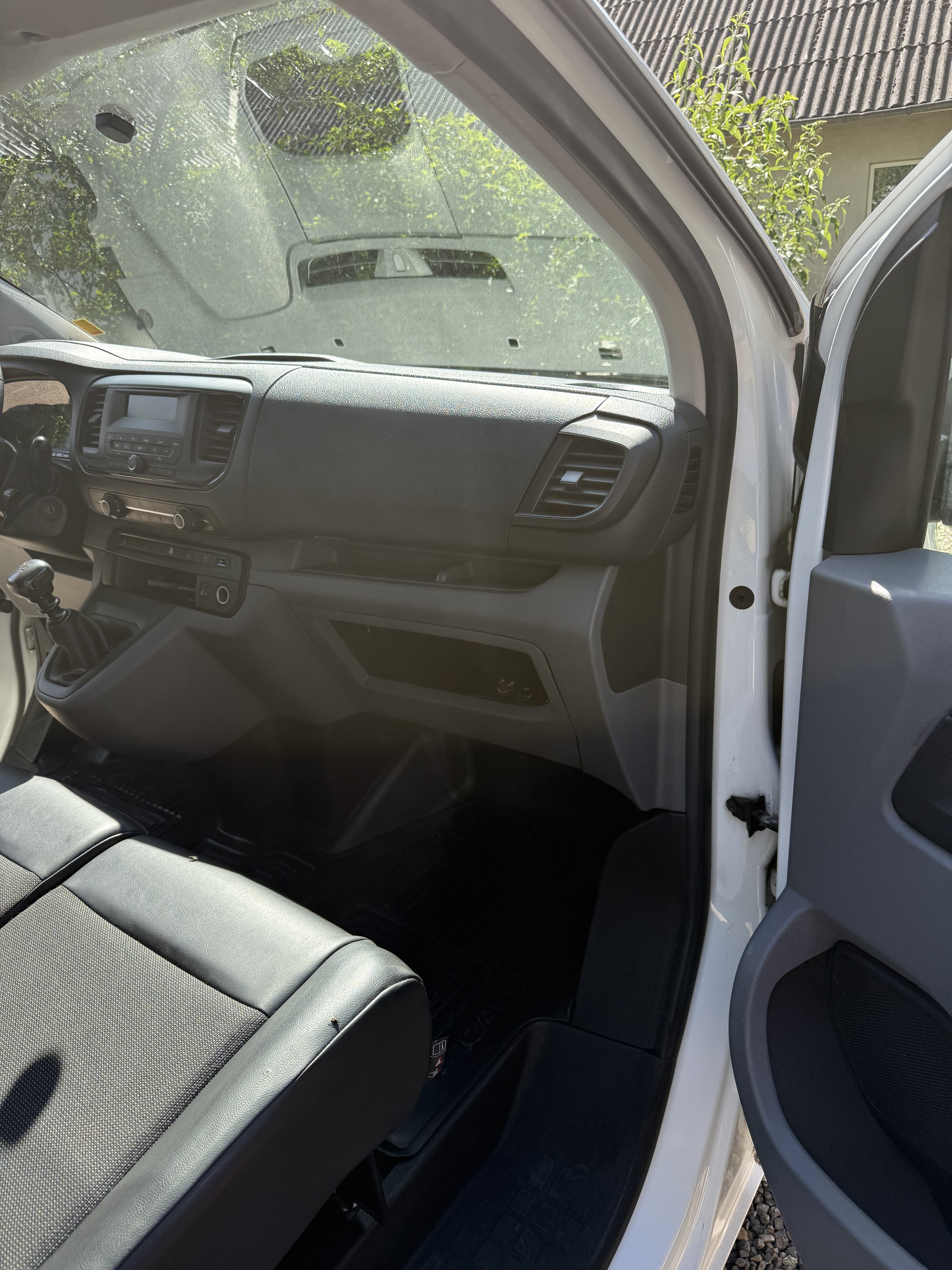 Hvid Toyota ProAce fra 2016