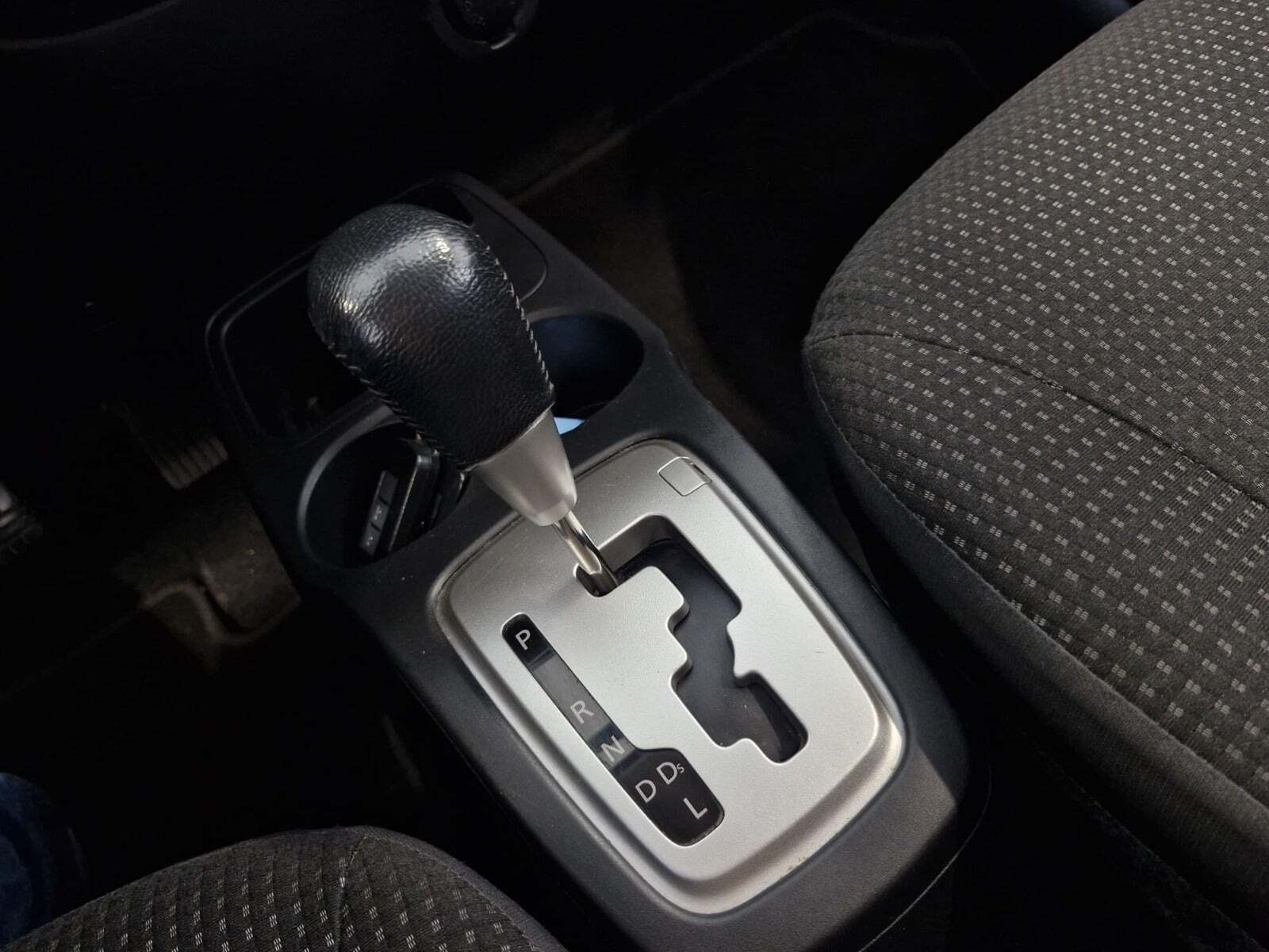 Sort Mitsubishi Space Star fra 2015