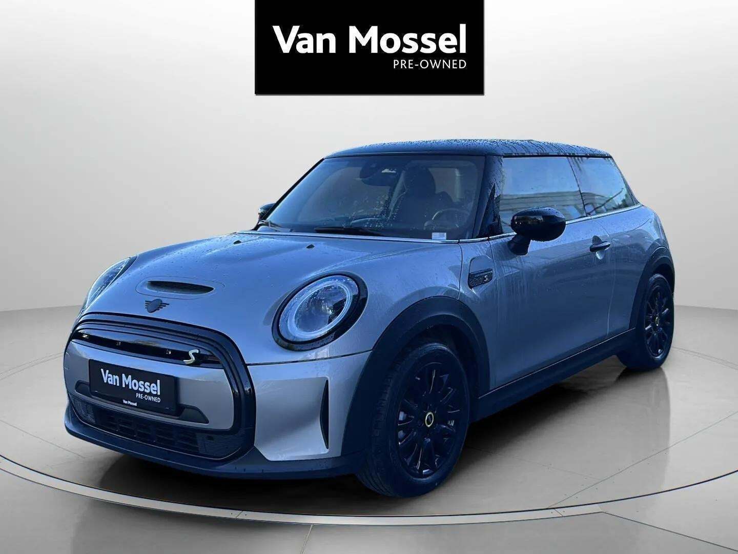 Mini Cooper SE Classic Trim