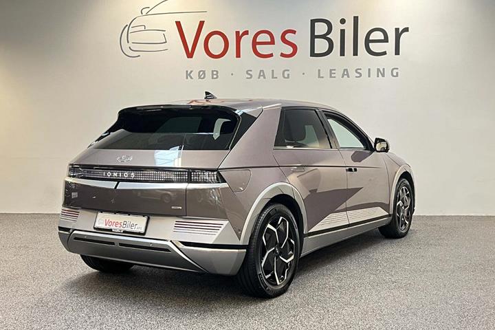 Grå Hyundai Ioniq 5 fra 2022
