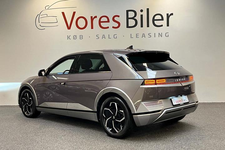 Grå Hyundai Ioniq 5 fra 2022