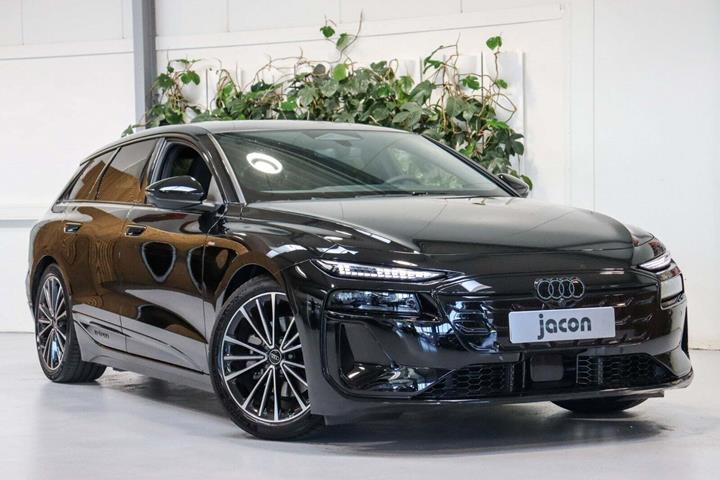 Sort Audi A6 e-tron fra 2025 set udefra