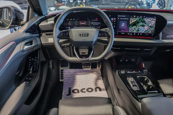 Sort Audi A6 e-tron fra 2025