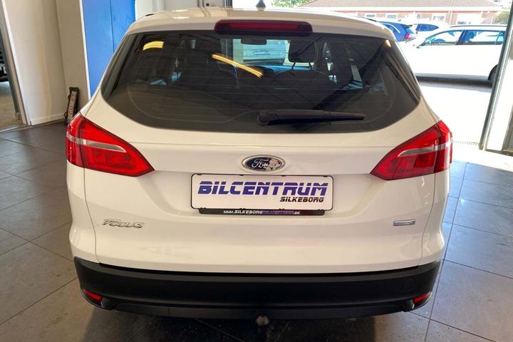 Hvid Ford Focus fra 2015