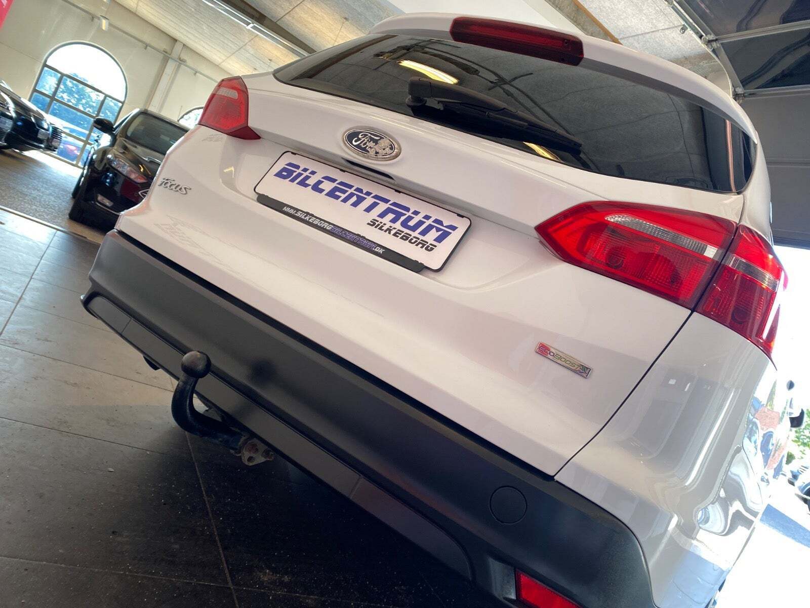 Hvid Ford Focus fra 2015