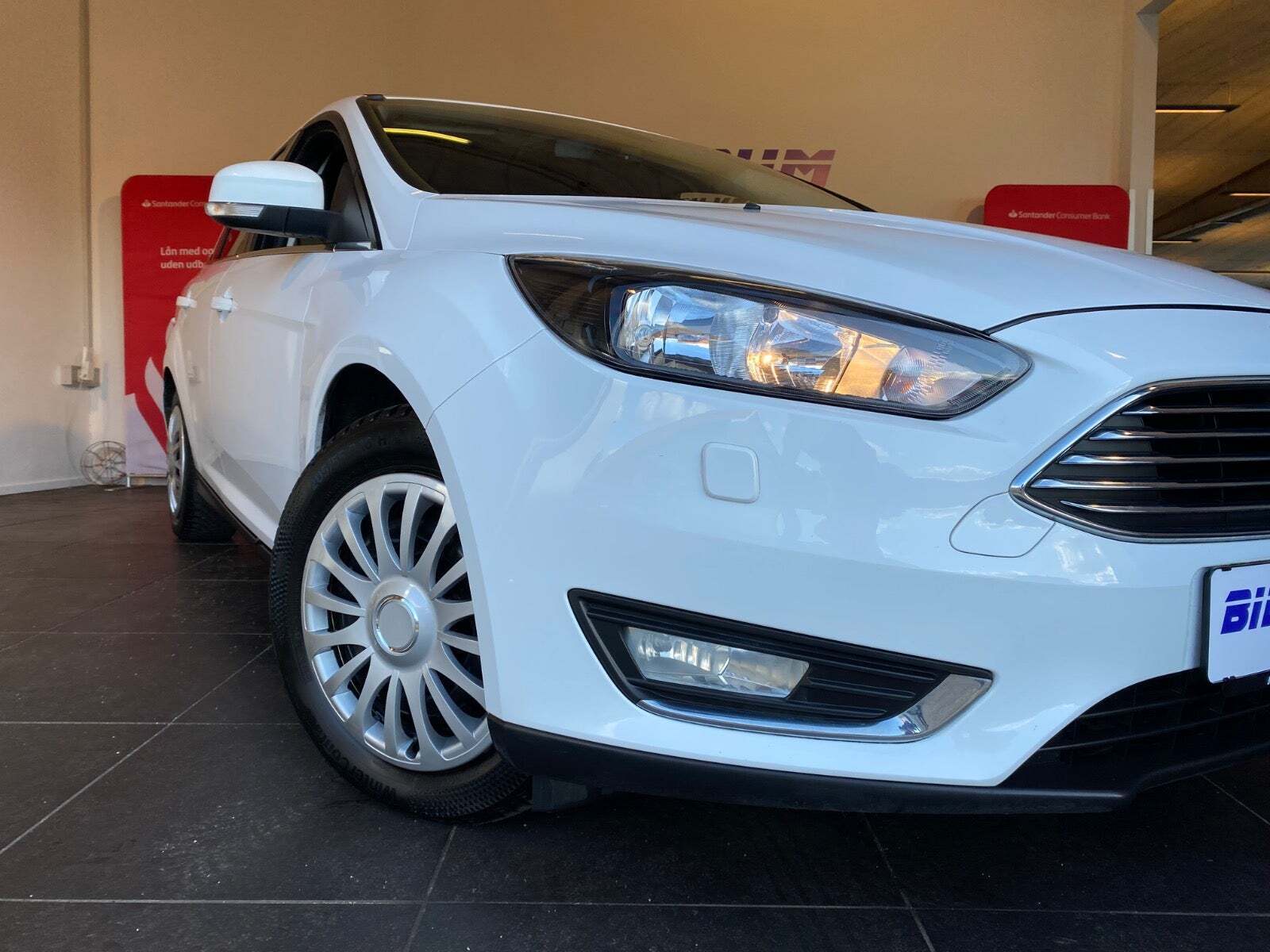 Hvid Ford Focus fra 2015