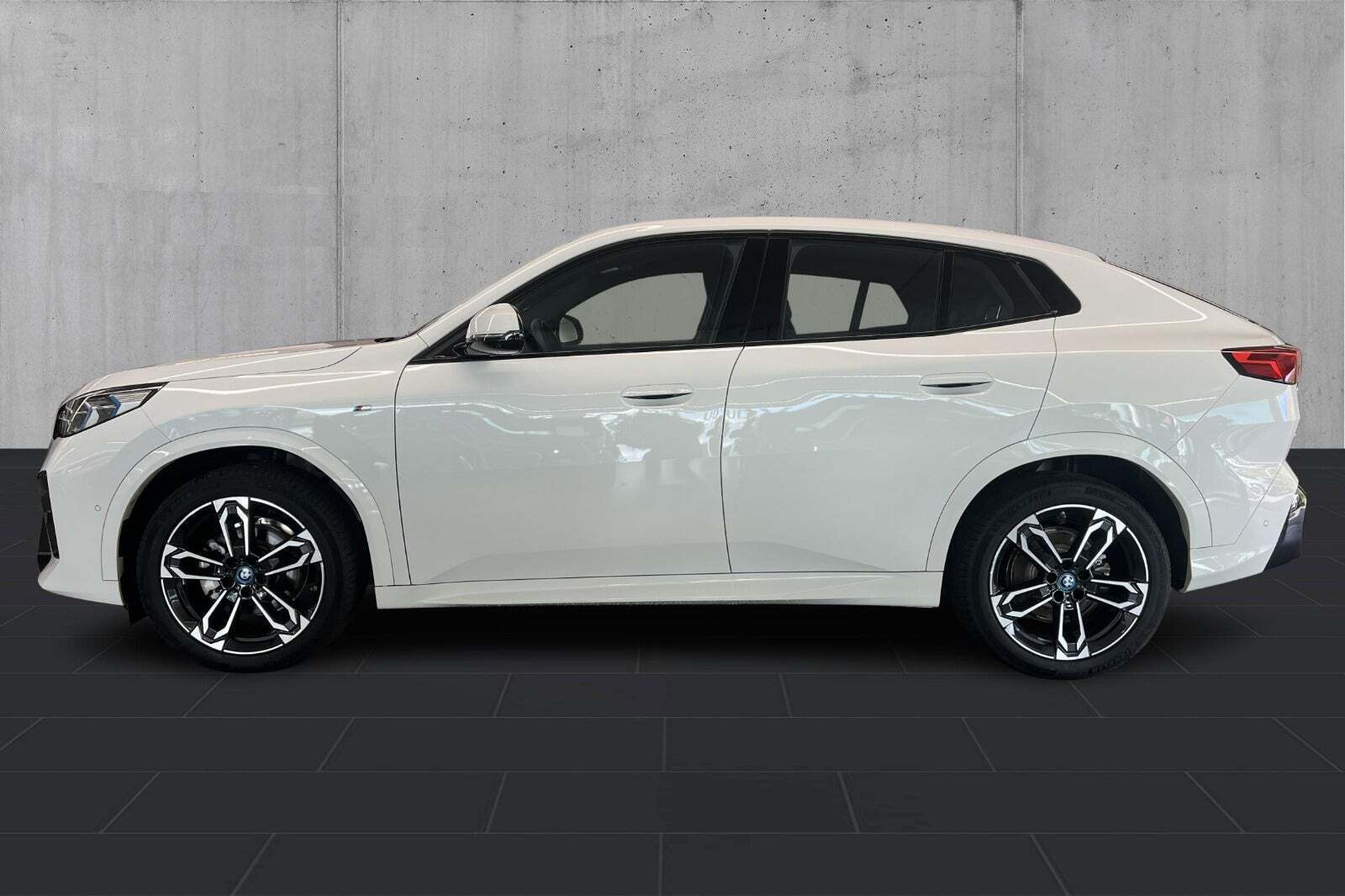 BMW iX2 eDrive20 M-Sport