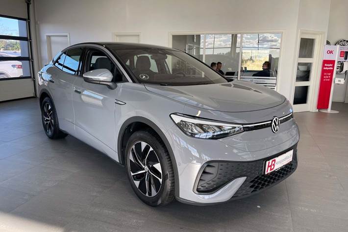 Grå VW ID.5 fra 2023 set udefra