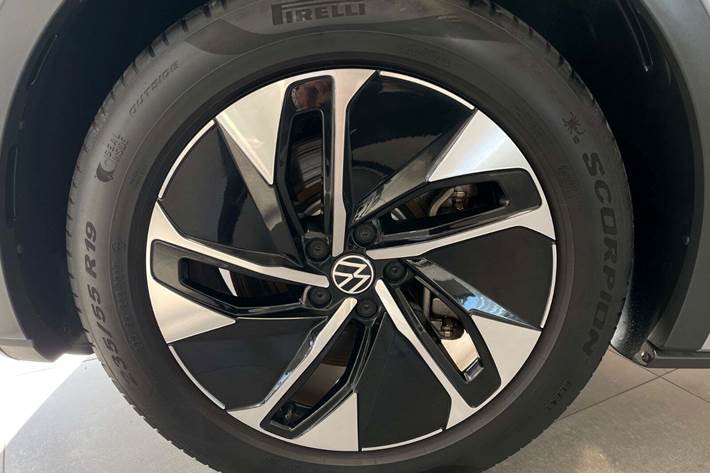 Grå VW ID.5 fra 2023