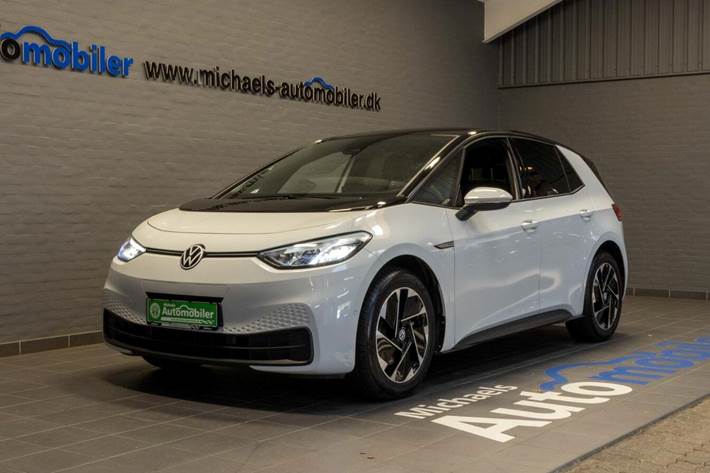 Hvid VW ID.3 fra 2023 set udefra