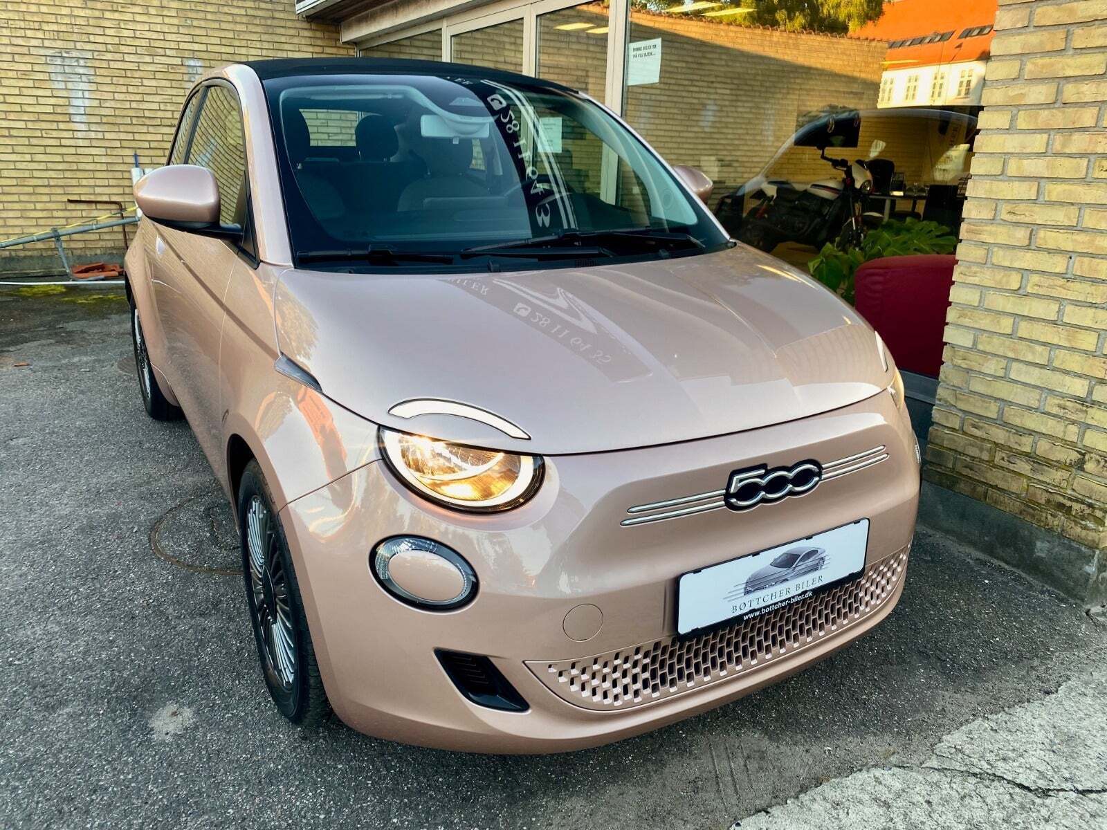 Fiat 500e 42 Icon Cabrio