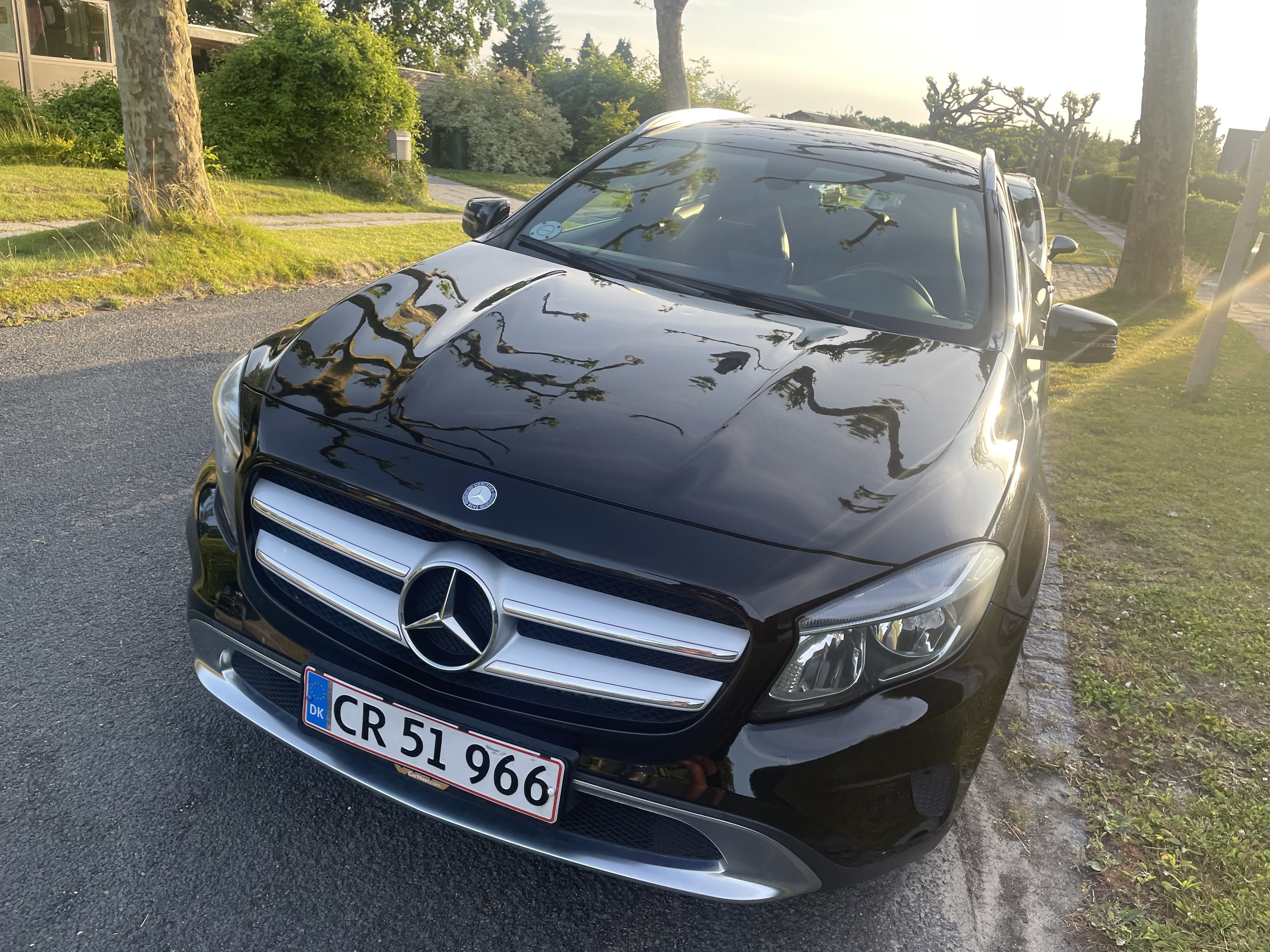 Sort Mercedes GLA fra 2016