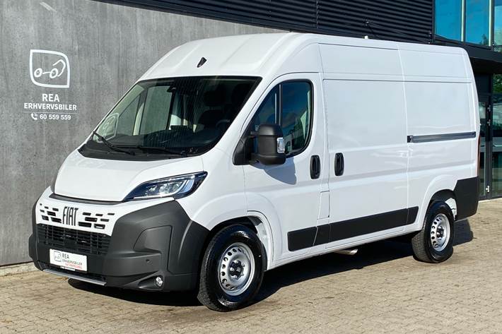 Hvid Fiat Ducato fra 2025