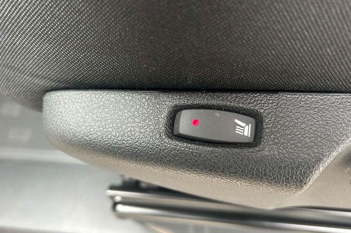 Hvid Renault Trafic fra 2025