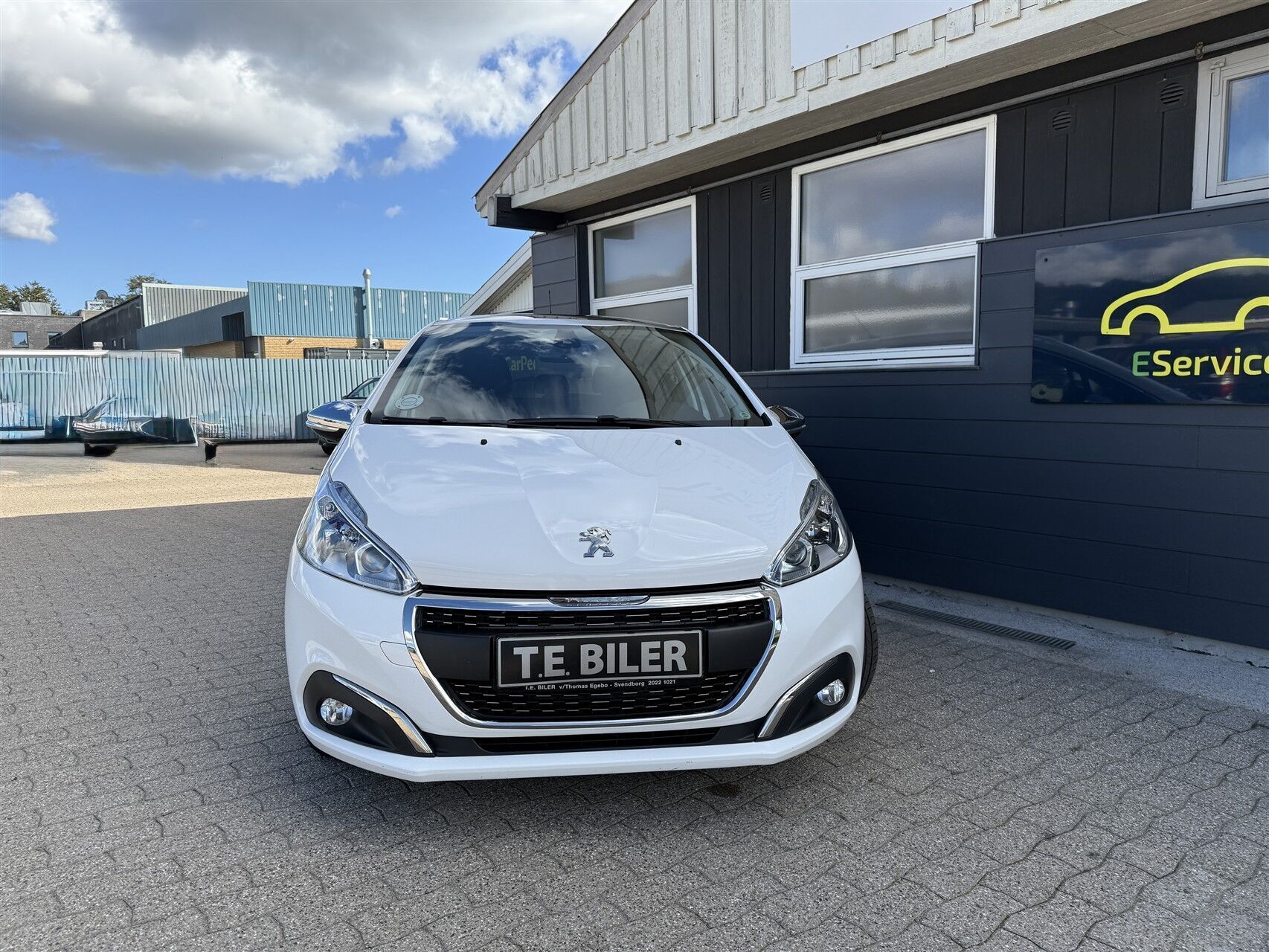 Peugeot 208 1,5 BlueHDi Prestige 100HK 5d