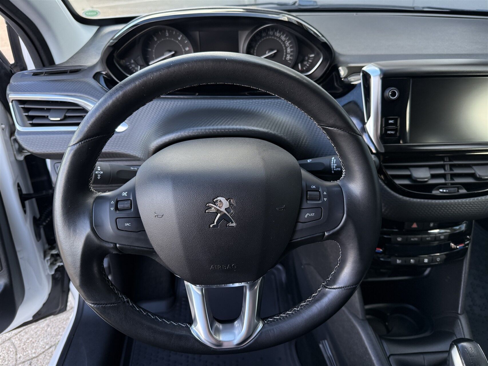 Peugeot 208 1,5 BlueHDi Prestige 100HK 5d