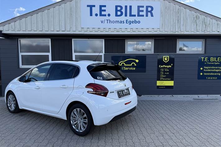 Hvid Peugeot 208 fra 2019