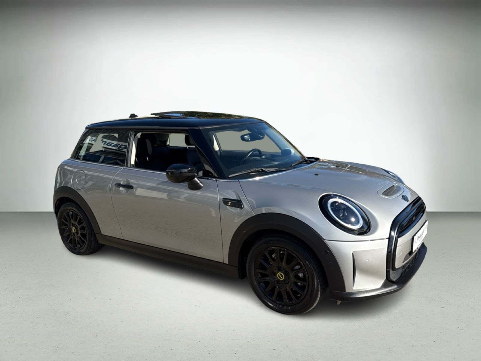 Mini Cooper SE Classic Trim