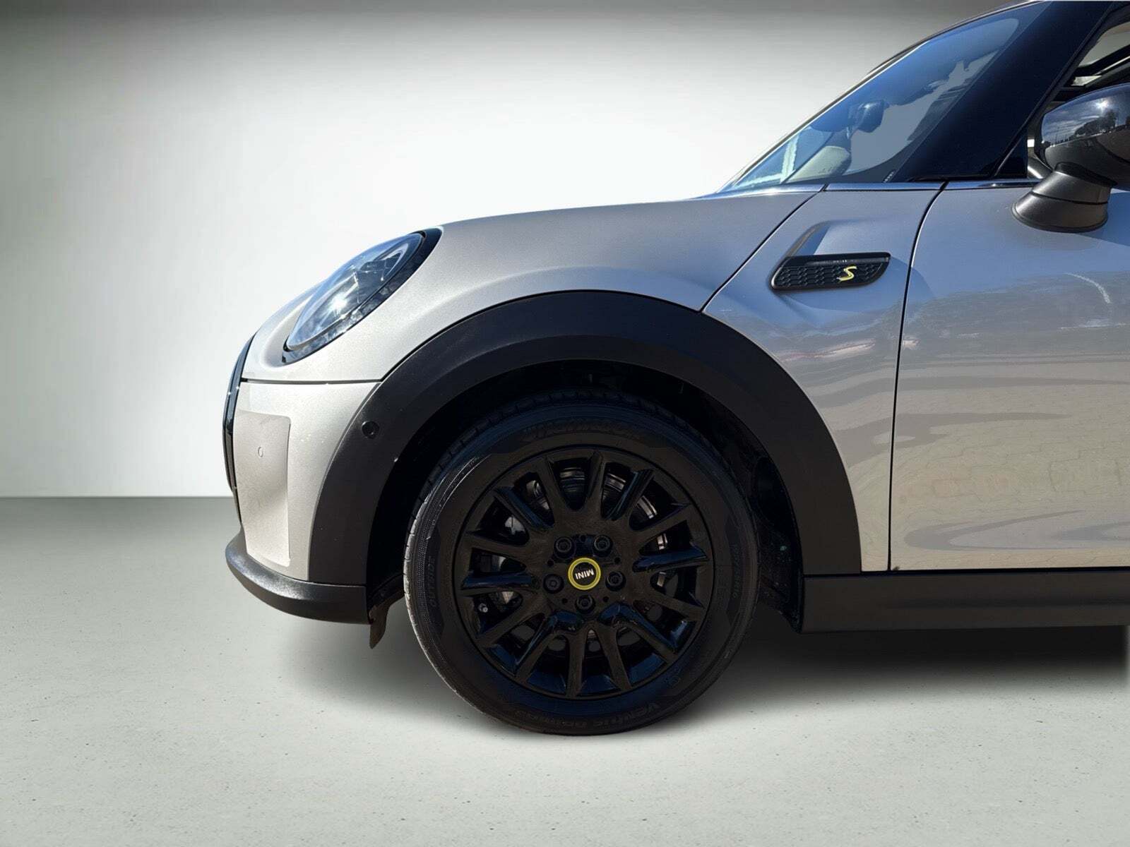 Mini Cooper SE Classic Trim