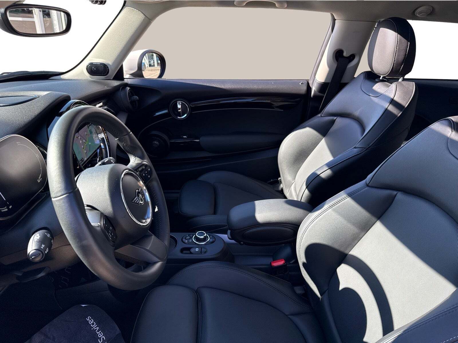 Mini Cooper SE Classic Trim