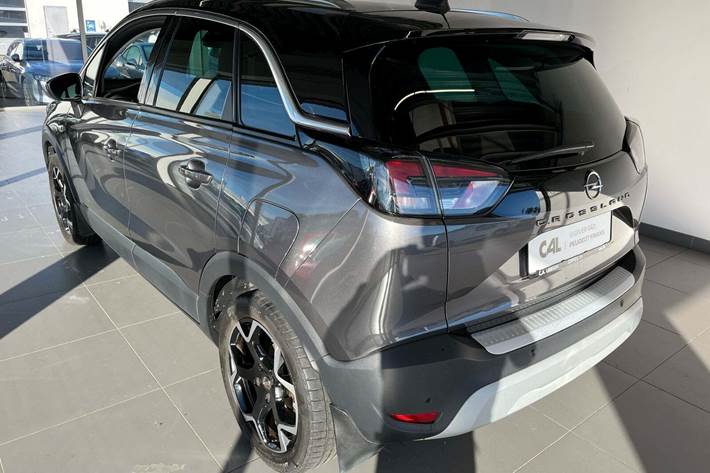 Grå Opel Crossland fra 2021