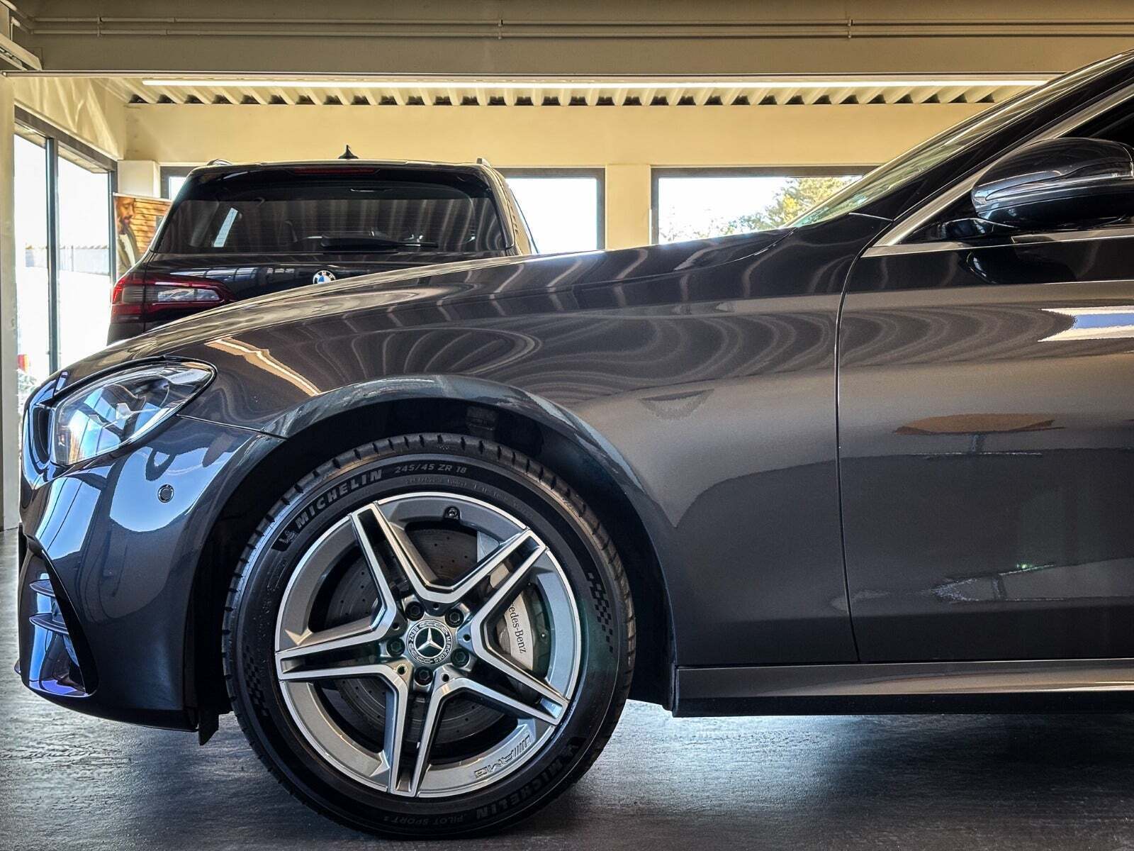 Mercedes E300 de 2,0 AMG Line stc. aut. 4Matic