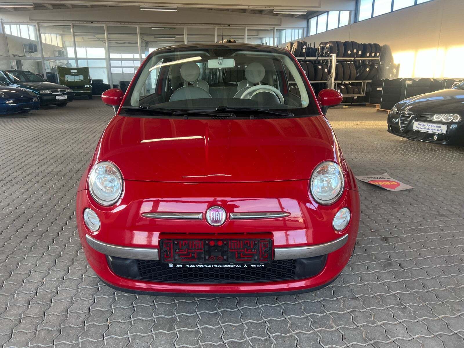 Rød Fiat 500 fra 2011