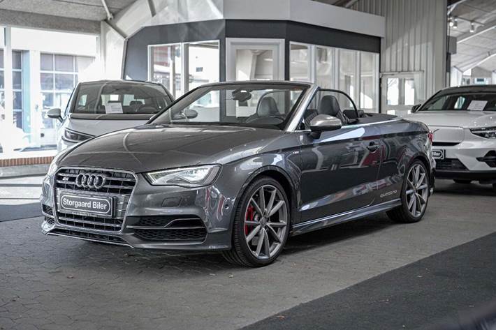 Grå Audi S3 fra 2015