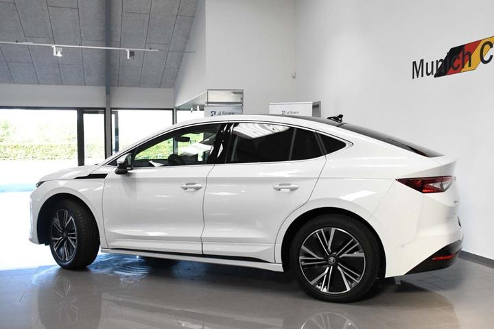 Hvid Skoda Enyaq fra 2026