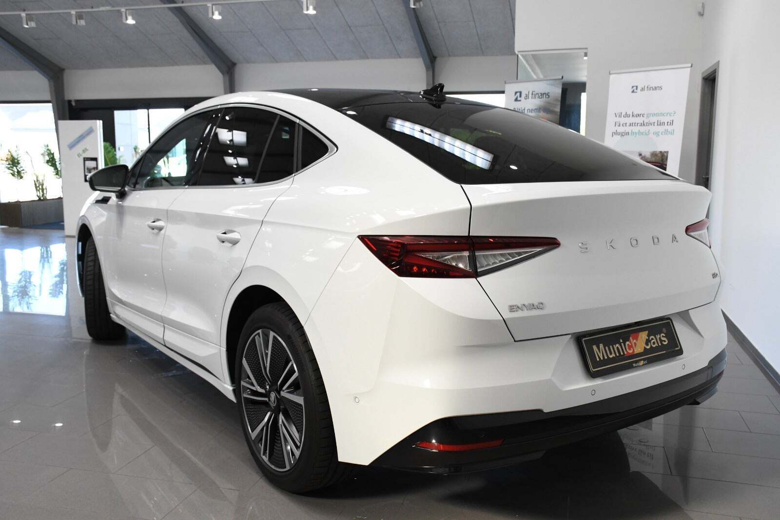 Hvid Skoda Enyaq fra 2026