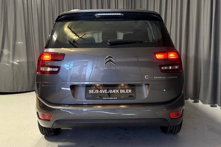 Grå Citroën Grand C4 SpaceTourer fra 2019 set udefra