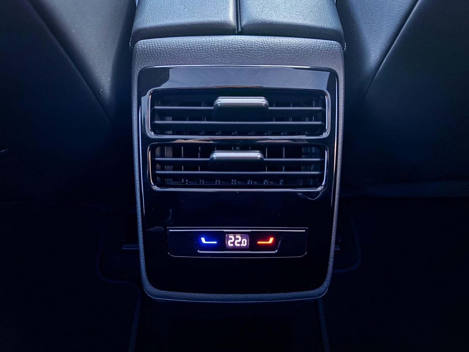 Blå VW ID.7 fra 2025