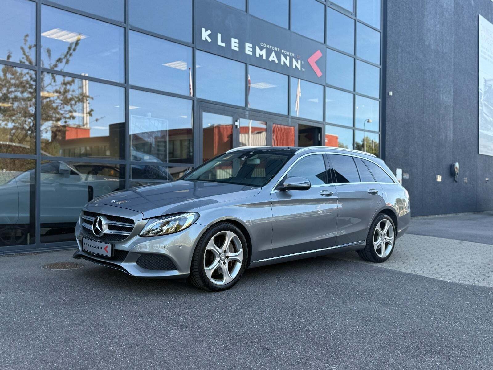 Mercedes C350 e 2,0 Avantgarde stc. aut.