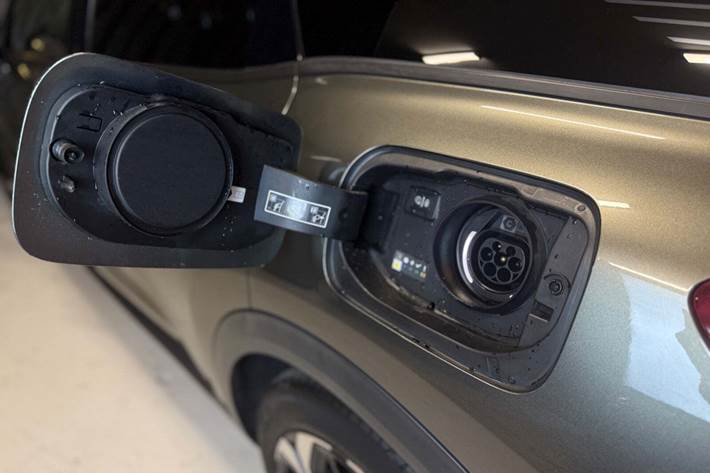 Grøn Citroën C5 X fra 2022