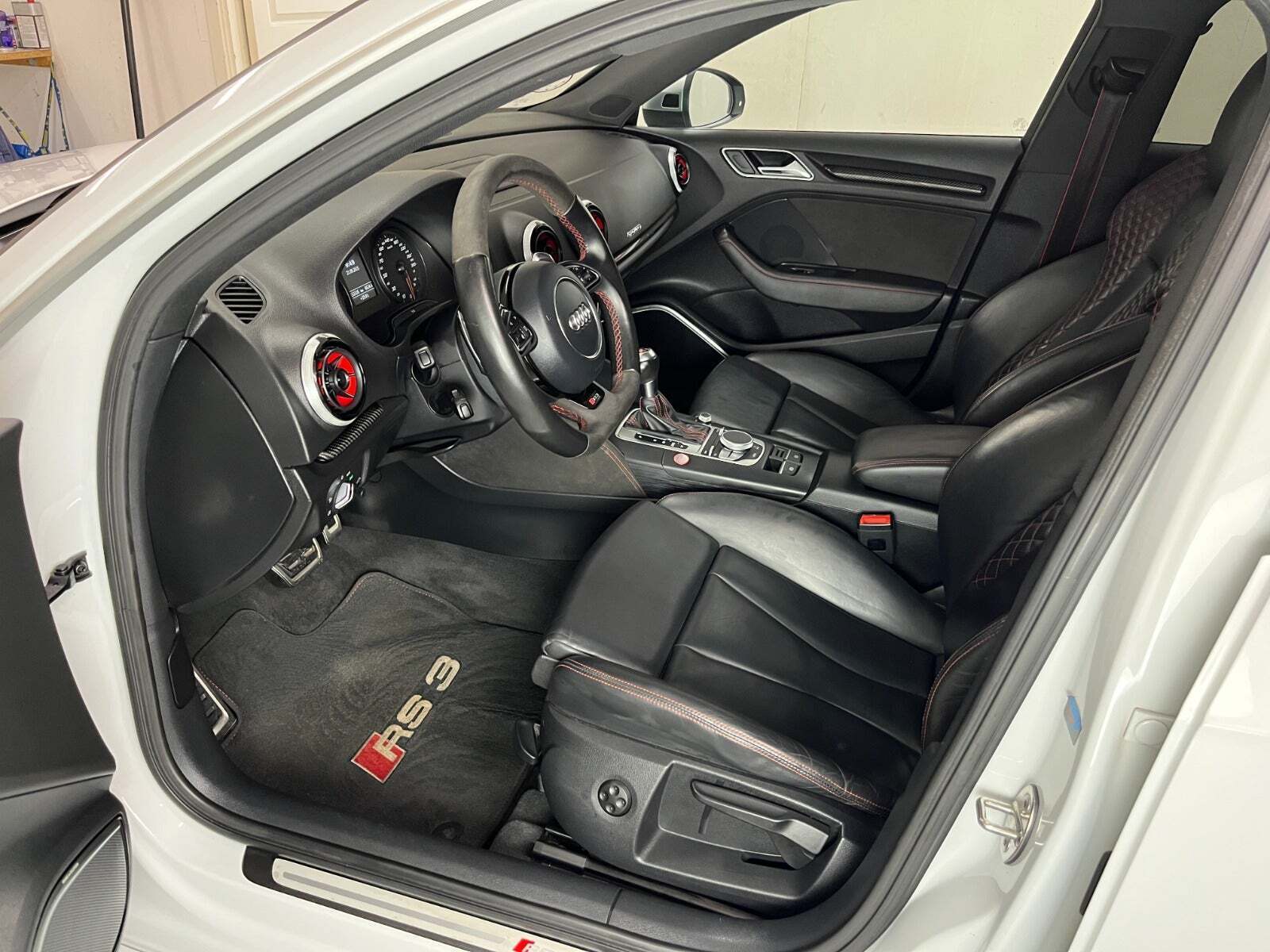 Audi RS3 2,5 TFSi Sportback quattro S-tr.