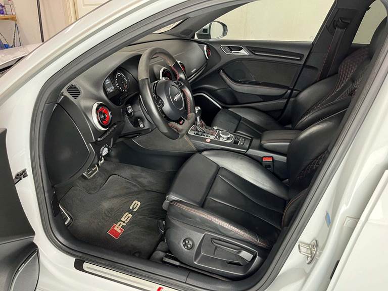 Audi RS3 2,5 TFSi Sportback quattro S-tr.