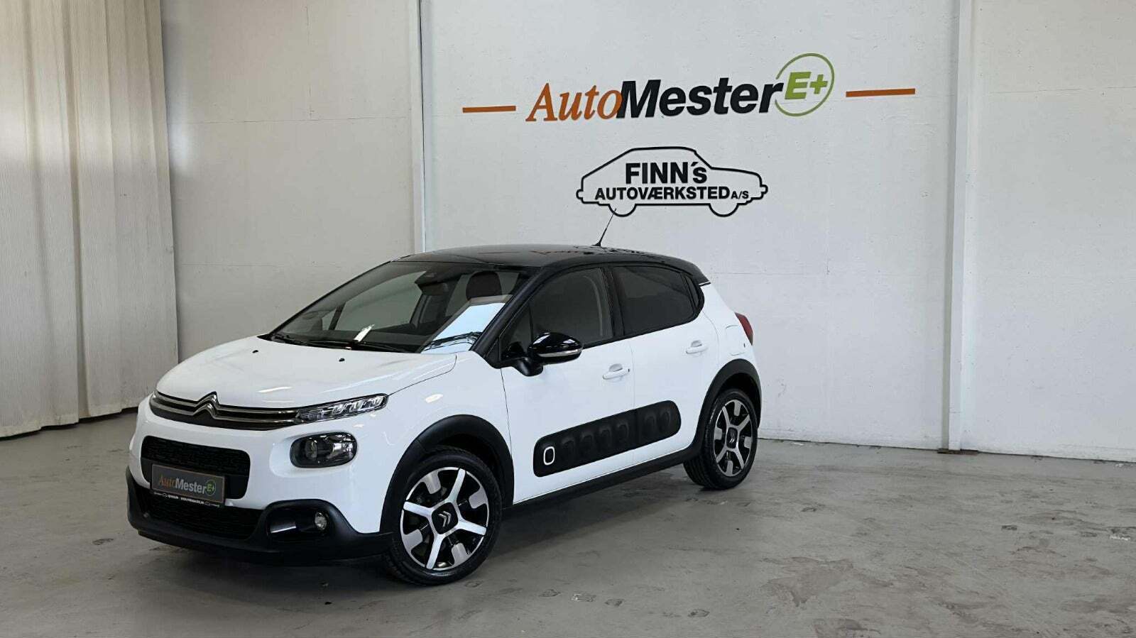 Grøn Citroën C3 fra 2020 set udefra