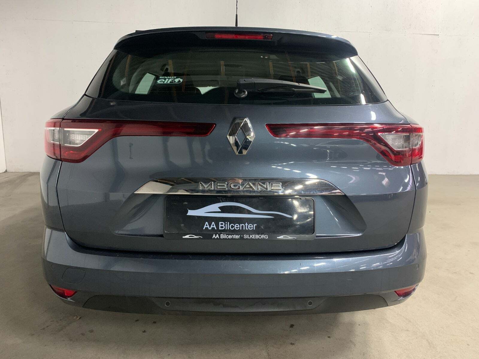 Grå Renault Megane IV fra 2020