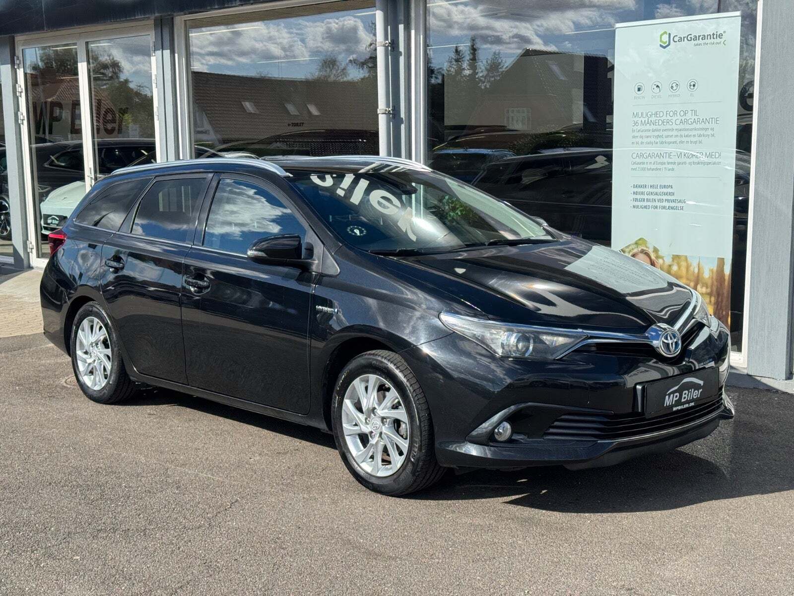 Toyota Auris 1,8 Hybrid H2 Comfort Touring Sports CVT