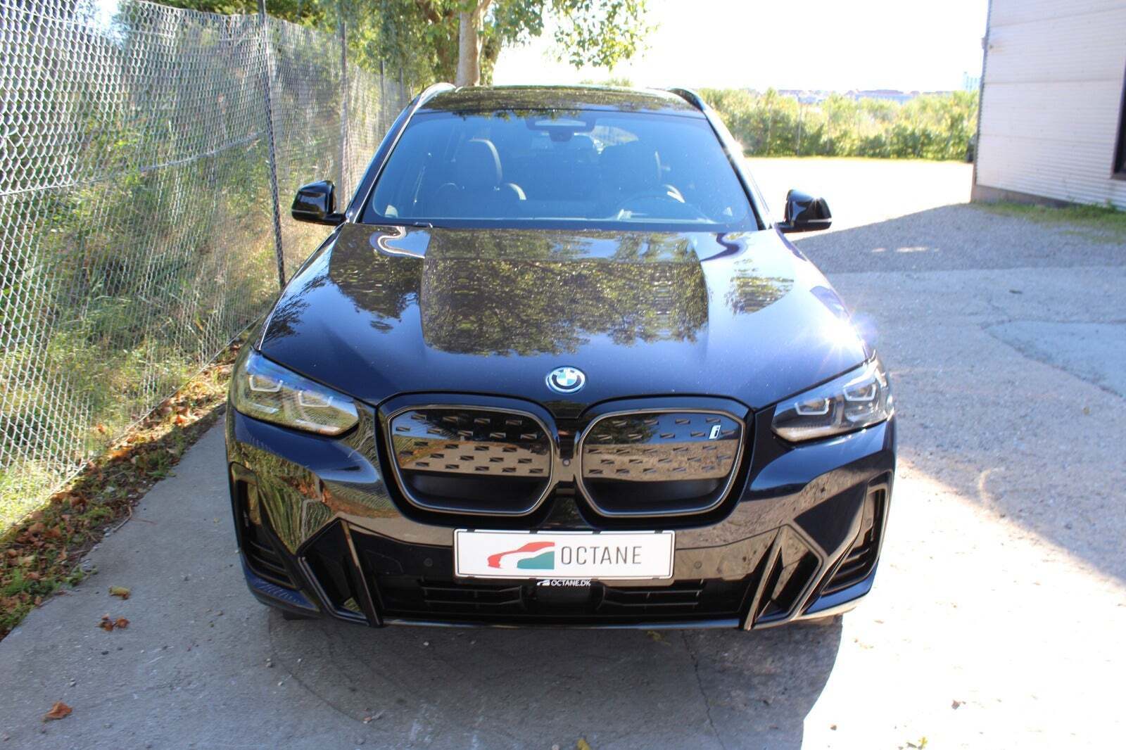 Sort BMW iX3 fra 2022