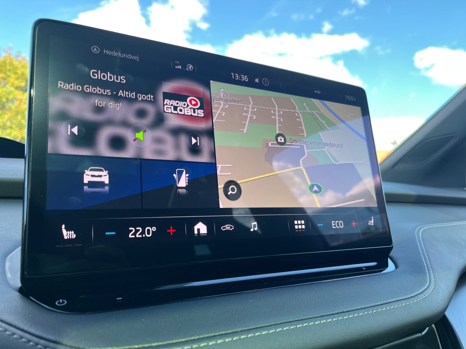 Blå Skoda Enyaq iV fra 2022