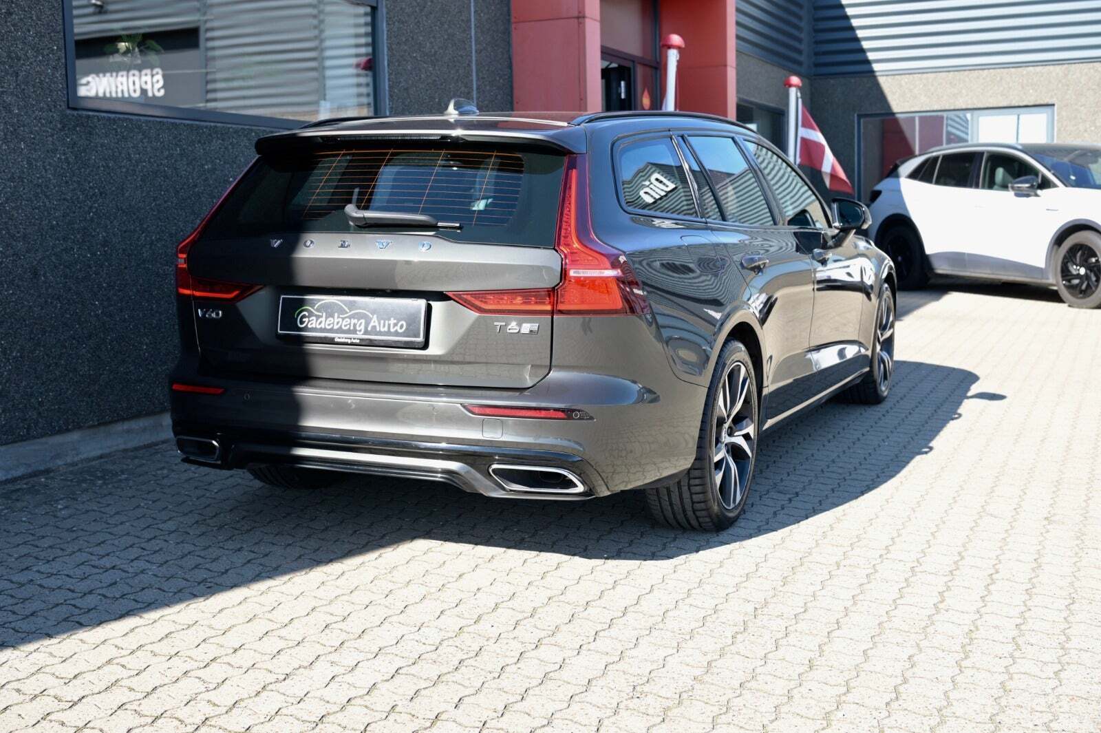 Volvo V60 2,0 T6 340 R-Design aut. AWD