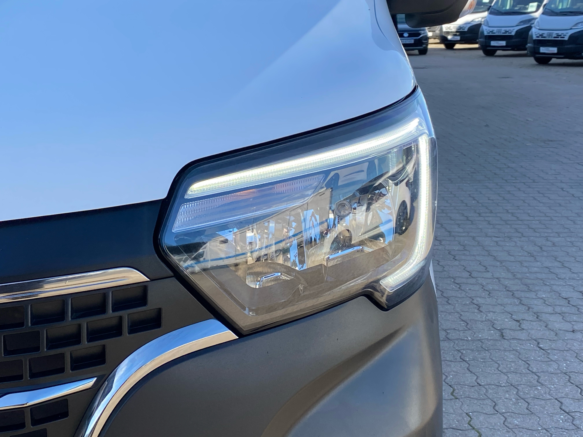 Renault Master 2,3 T33 L2H2 DCI TwinTurbo start/stop 150HK Van 6g