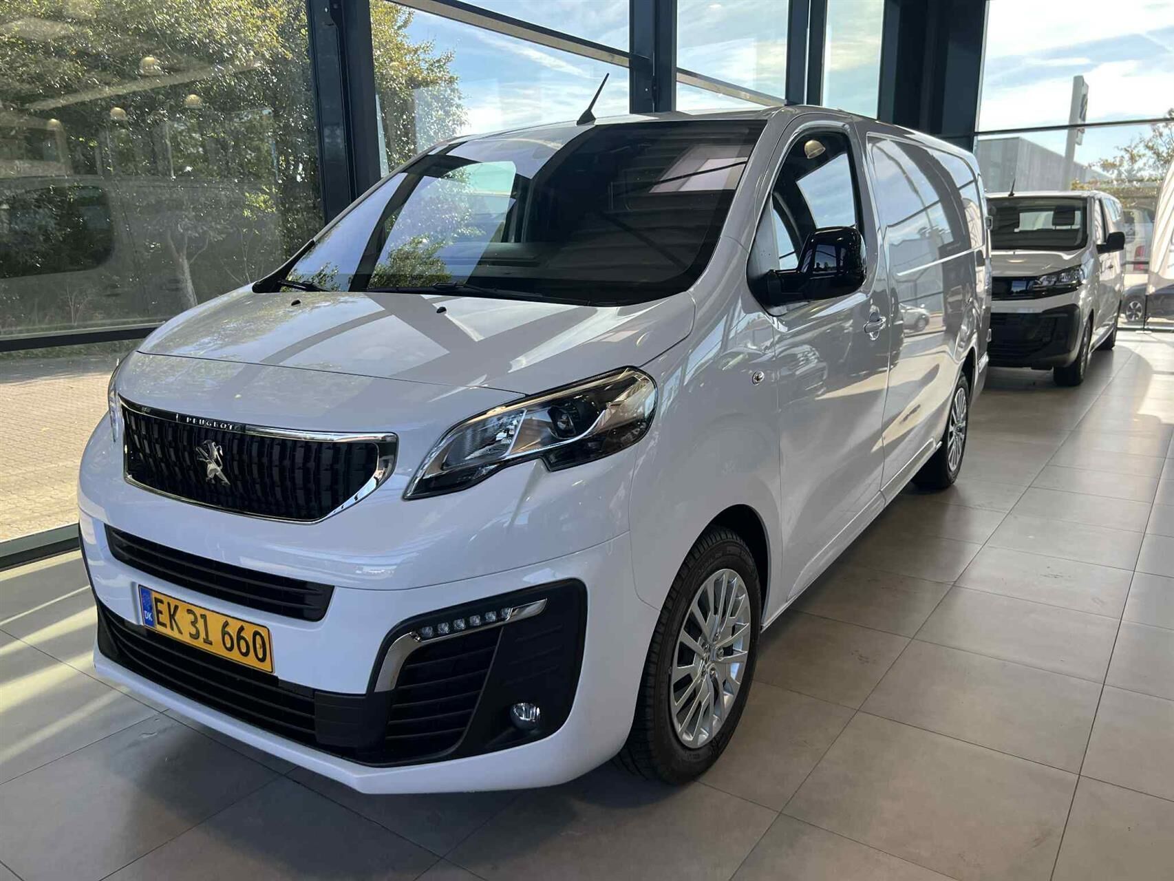Peugeot Expert 2,0 L3 BlueHDi Premium EAT8 177HK Van 8g Aut.
