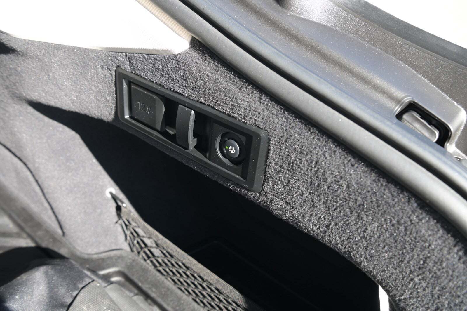 Hvid BMW i4 fra 2022