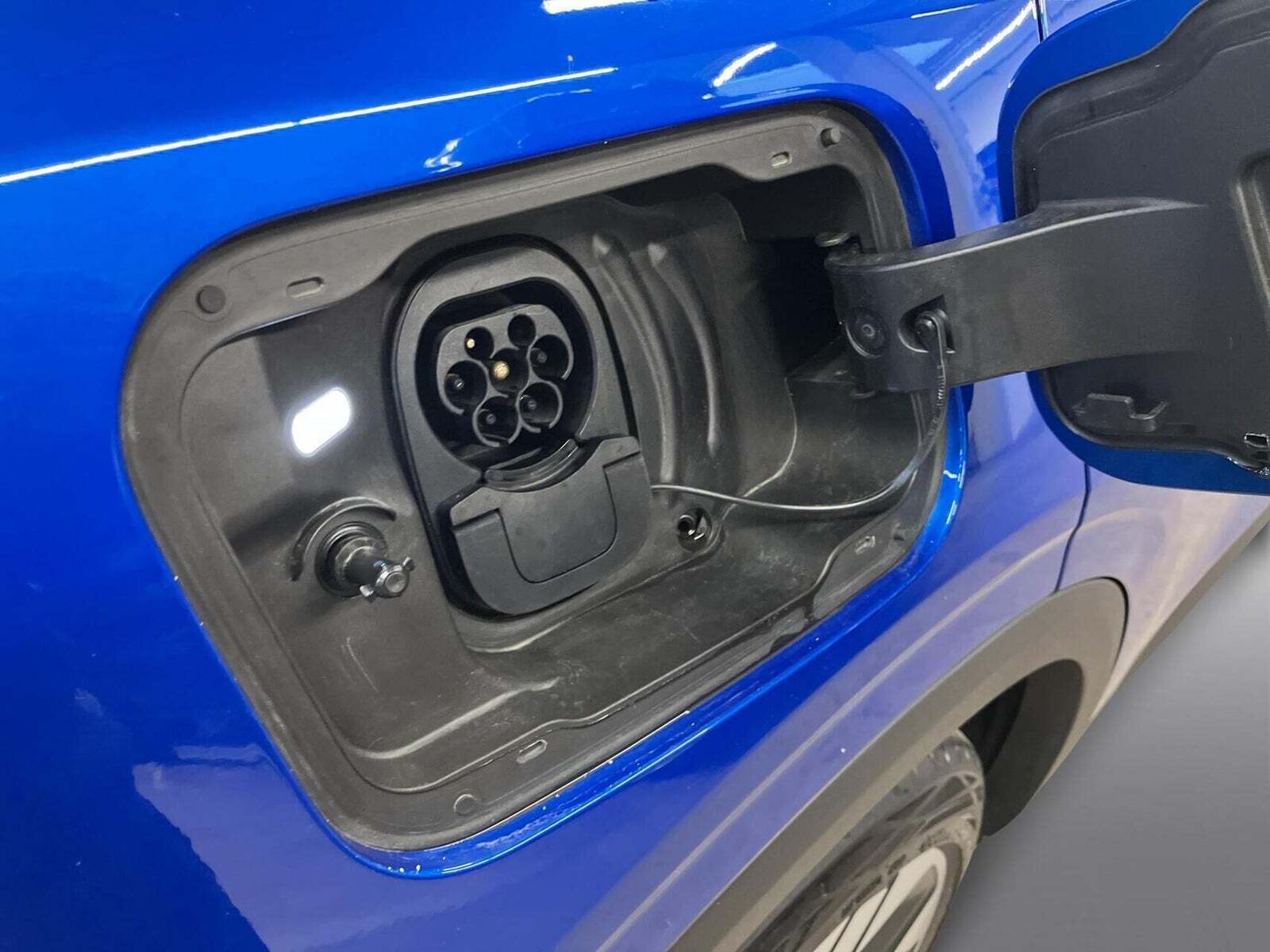 Blå Ford Explorer fra 2024