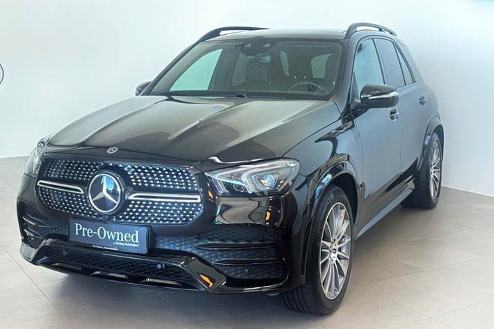 Sort Mercedes GLE350 de fra 2022 set udefra